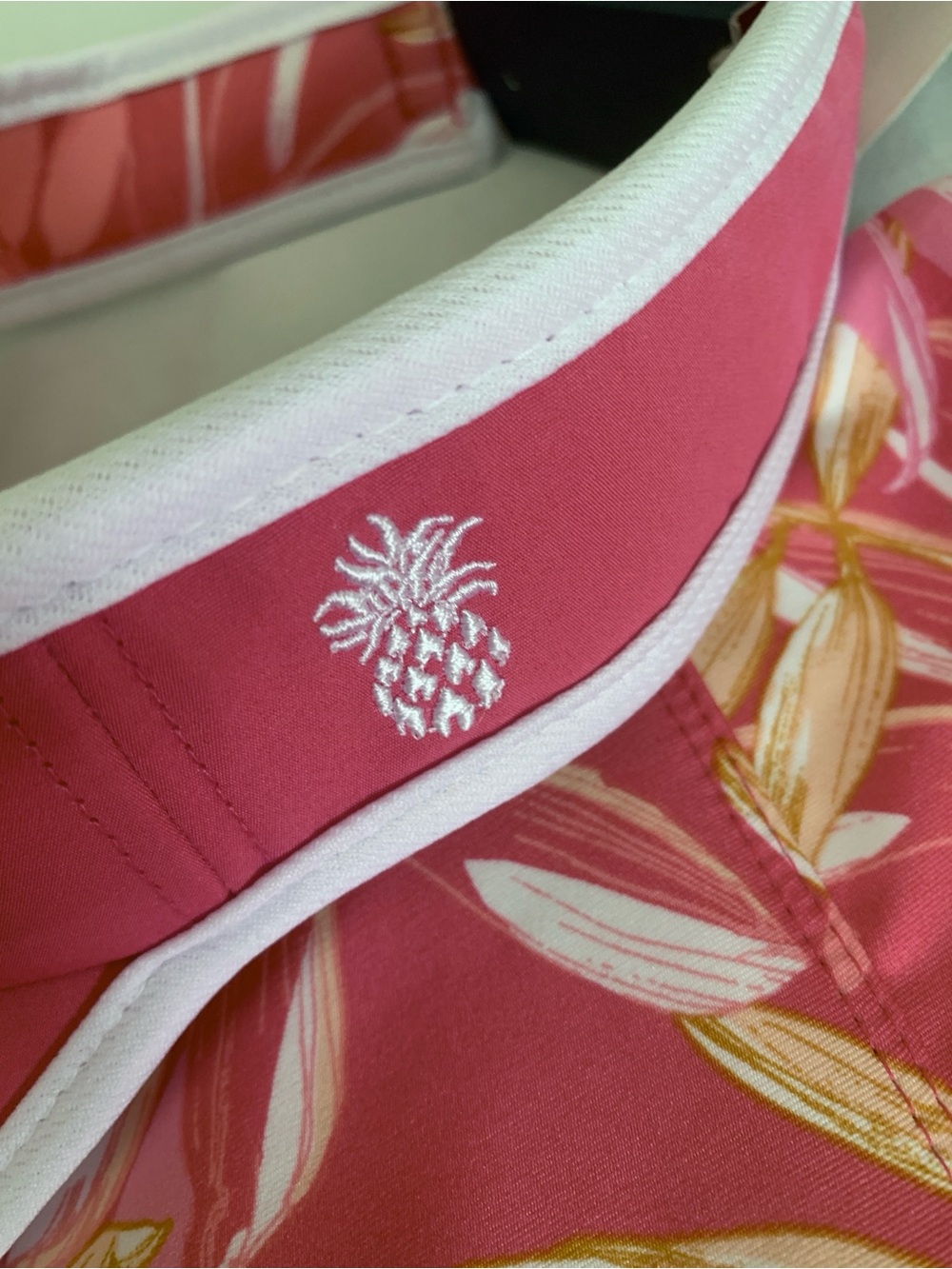 Tommy Bahama Everyday Active Pink Tropical Skort Matching Visor Set S NWT - Picture 9 of 12